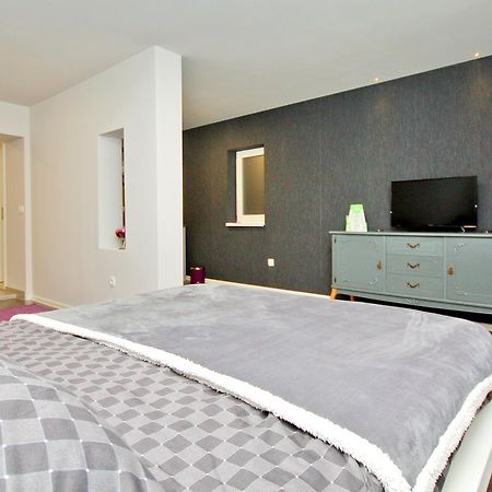 Apartman Amaya SJJ Exteriör bild
