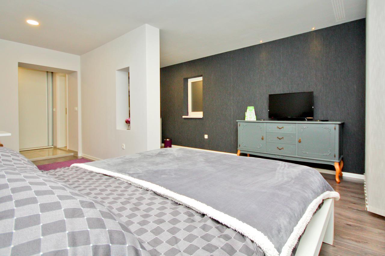 Apartman Amaya SJJ Exteriör bild